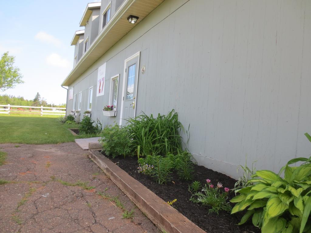 Brackley Beach Hostel Екстериор снимка