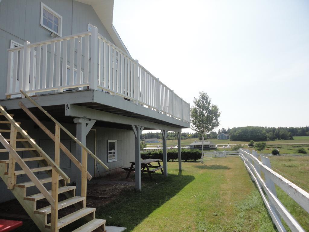 Brackley Beach Hostel Екстериор снимка