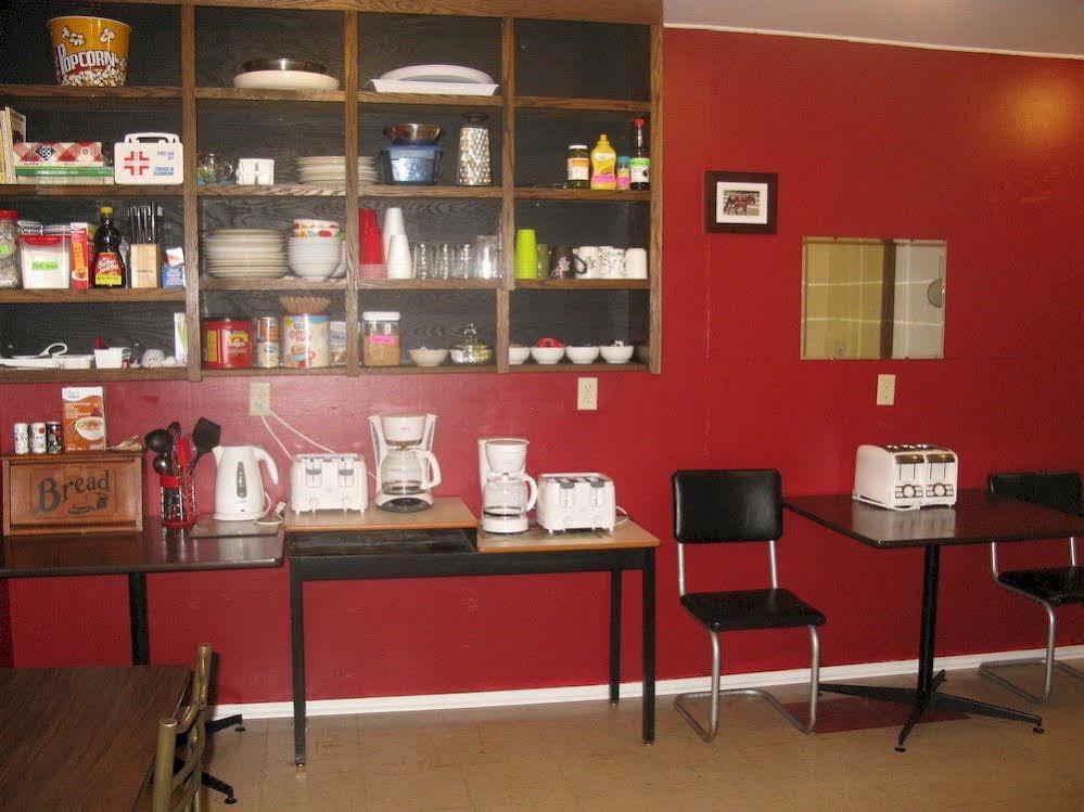 Brackley Beach Hostel Екстериор снимка