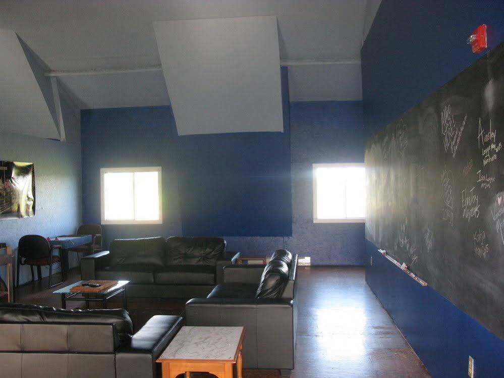 Brackley Beach Hostel Екстериор снимка
