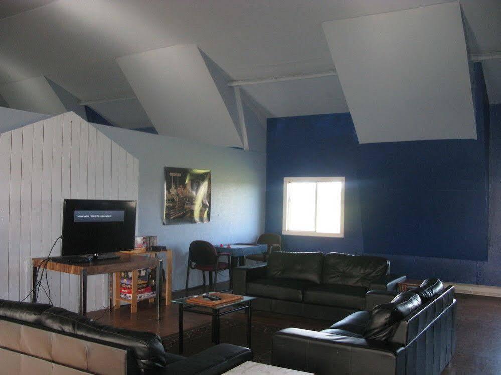 Brackley Beach Hostel Екстериор снимка